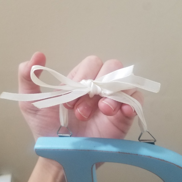 Wooden Hanging Letter "B" with ribbon - Picture 2 of 4